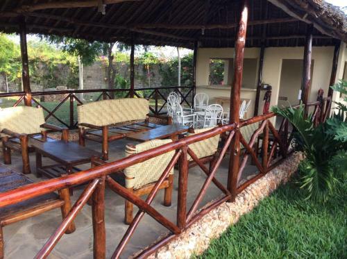 Hotel Diani Swed Breeze Apartments