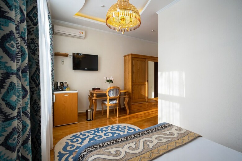 Navat Hotel