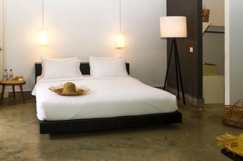 Mittali Hotel