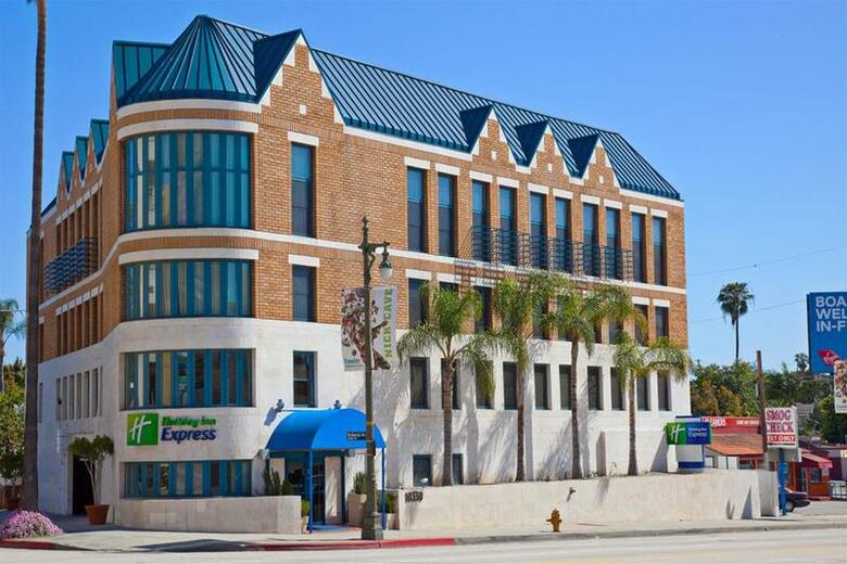 Century Park Hotel