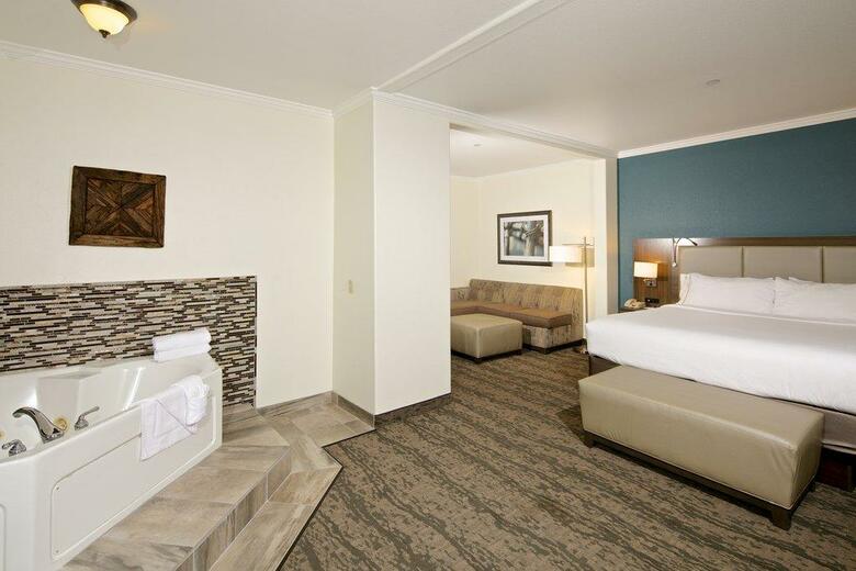 Holiday Inn Express Hotel & Suites Paso Robles