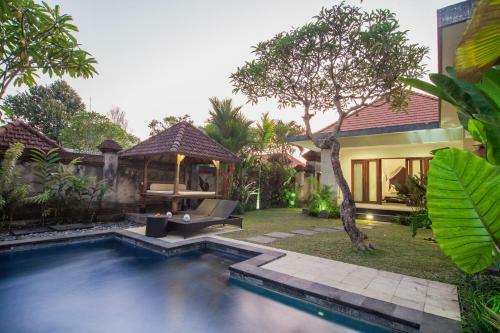 The Cory Villa