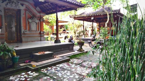Hostal Nyoman Badri Homestay