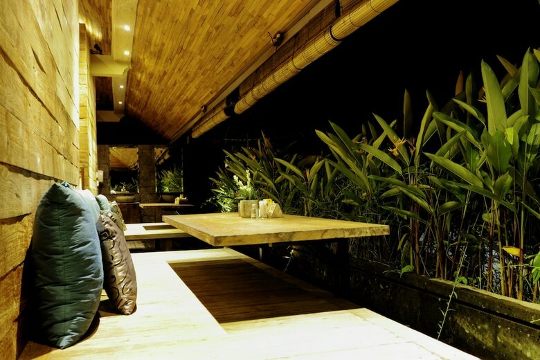 Hotel Sri Ratih Cottages