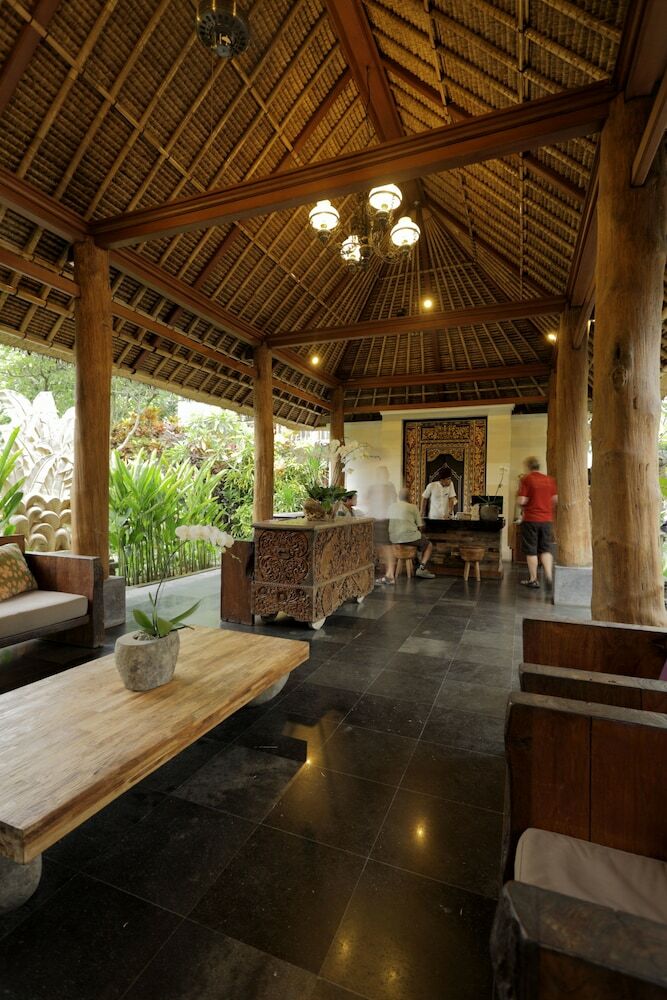 Hotel Sri Ratih Cottages