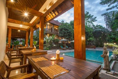 Hostal Adi Jaya Cottages