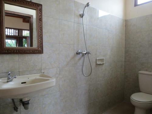 Hostal Indra Homestay