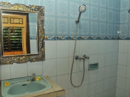 Hostal Indra Homestay