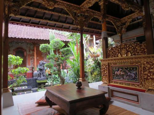 Hostal Indra Homestay