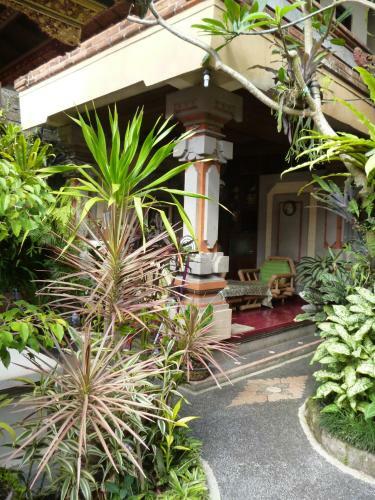 Hostal Indra Homestay