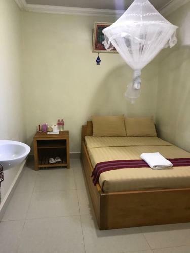 Hostal Manel Guesthouse And Restaurant
