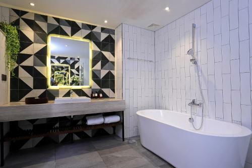 Baitong Hotel & Resort Phnom Penh