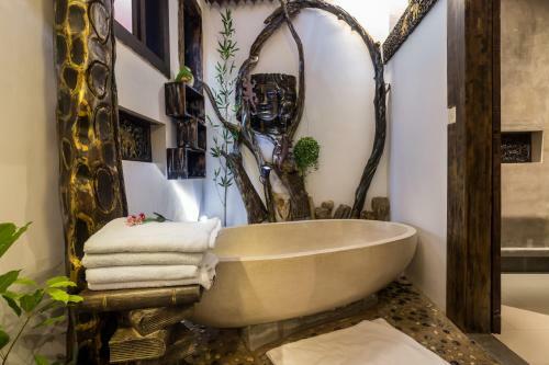 Villa Temple Art House With Private Pool