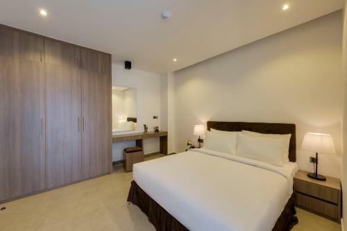 Residence 105 Hotel And Apartment
