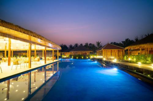 Hotel Floating Khmer Village Resort