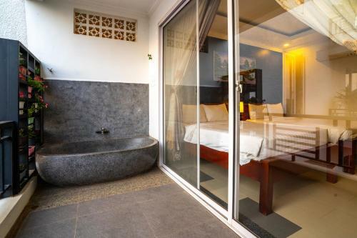Happy Asia Boutique Hotel