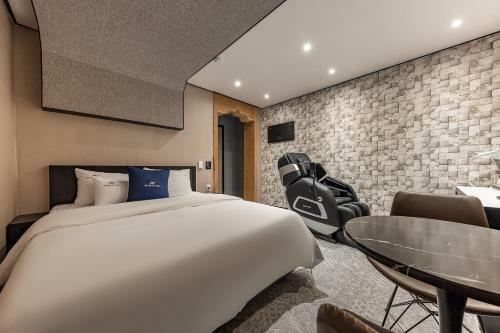 Cheonan A One Hotel