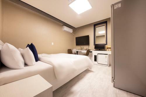 Cheonan A One Hotel