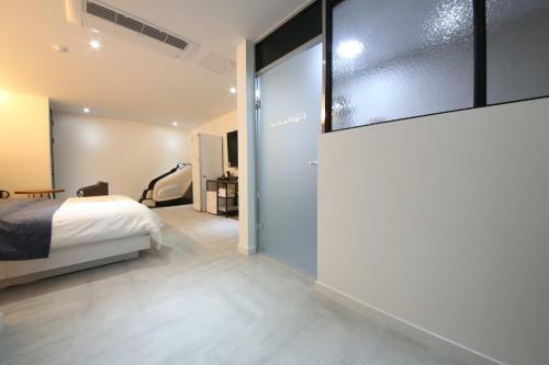 Two Nights Business Hotel