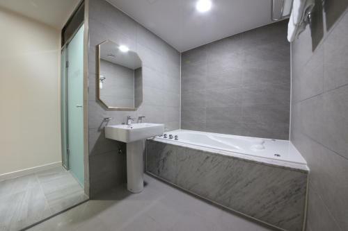 Two Nights Business Hotel
