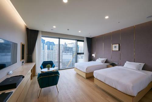 Cs Hotel