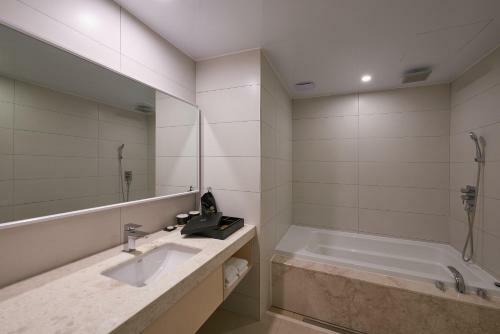 Cs Hotel