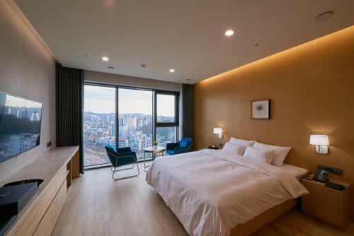 Cs Hotel