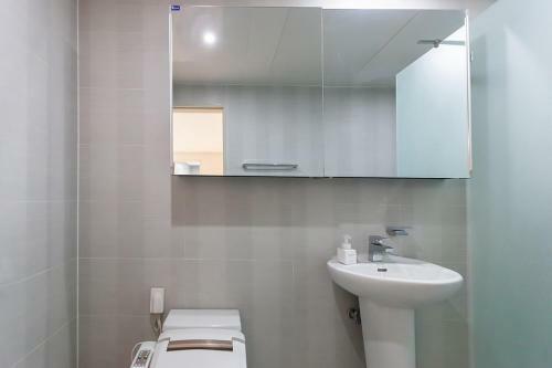 Seomyeon Brown-dot Hotel Gold