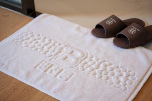 Seomyeon Brown-dot Hotel Gold