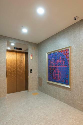 Seomyeon Brown-dot Hotel Gold