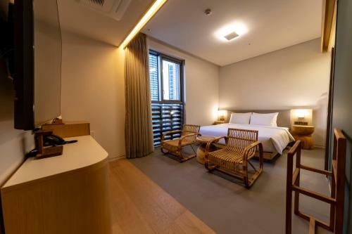 Hound Hotel Haeundae Signature