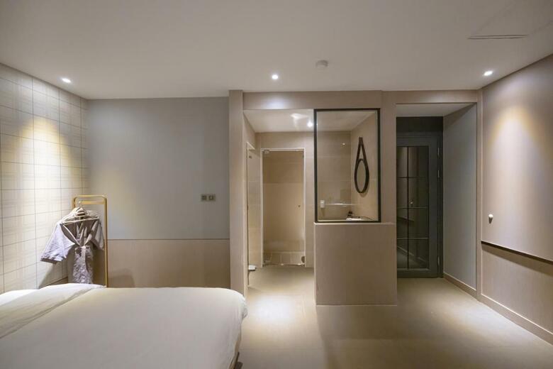 Hound Hotel Seomyeon-beomcheon