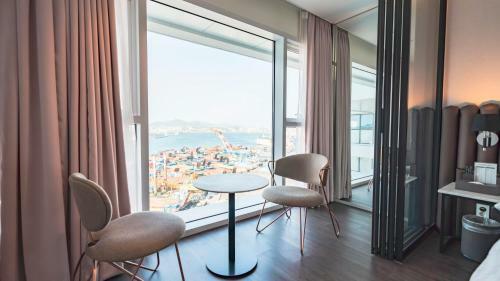 Lavalse Hotel