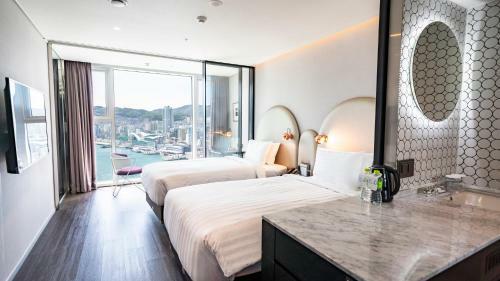 Lavalse Hotel