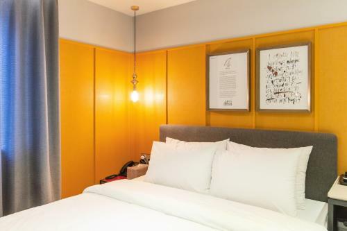 Brown Dot Hotel Centum