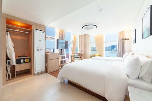 Ocean 2 Heaven Hotel