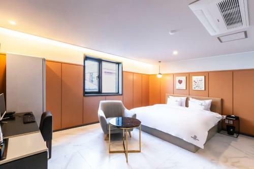 Browndot Hotel Sasang Renecite
