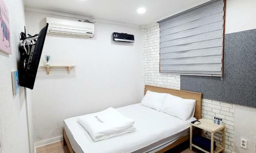 Hostal Discovery Guesthouse