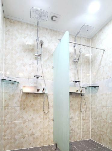 Hostal Discovery Guesthouse