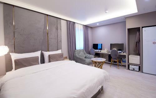 Denbasta Signature Hotel