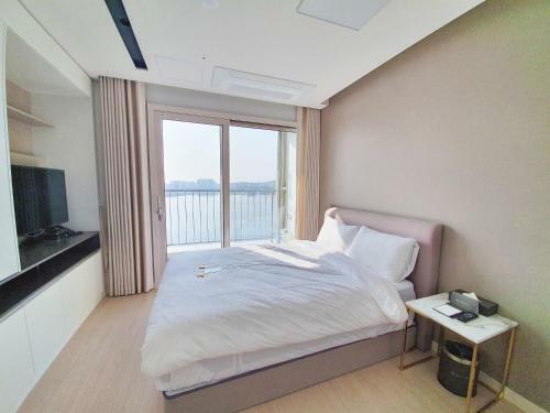 Aparthotel World State Hotel Sokcho