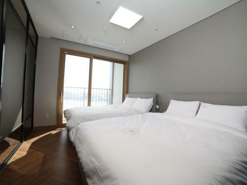 Aparthotel World State Hotel Sokcho