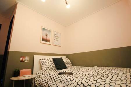 Hostal Mw House