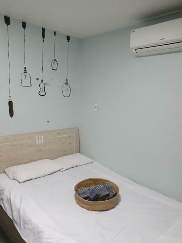 Hostal Mw House