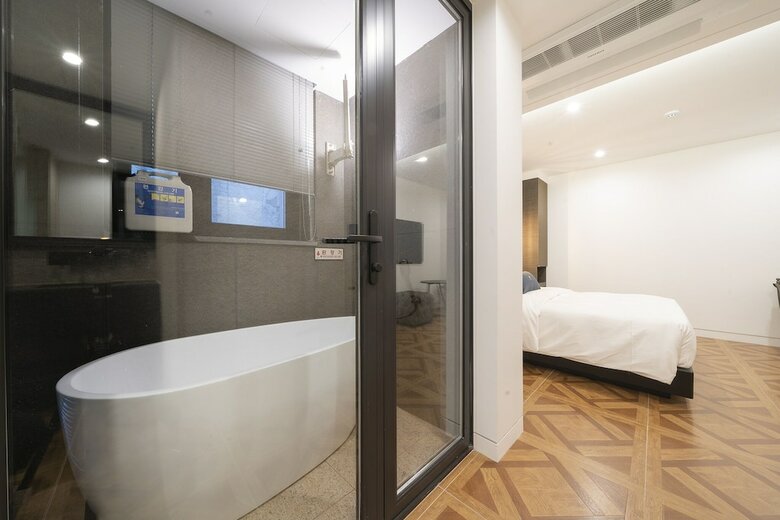 The May Hotel