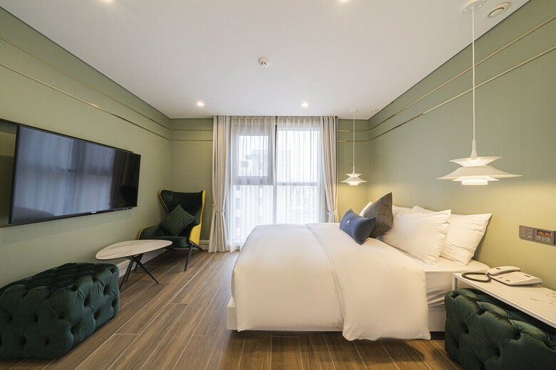 The May Hotel