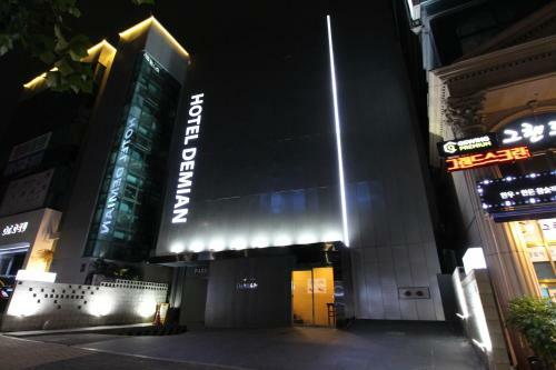 Demian Hotel