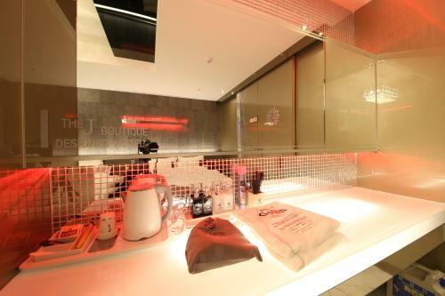 The J Hotel
