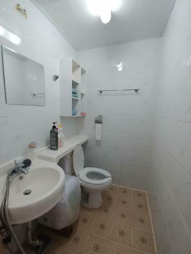 Apartamento Hongdae Sinchon Yeonhui House B Floor