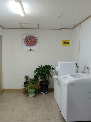 Apartamento Hongdae Sinchon Yeonhui House B Floor